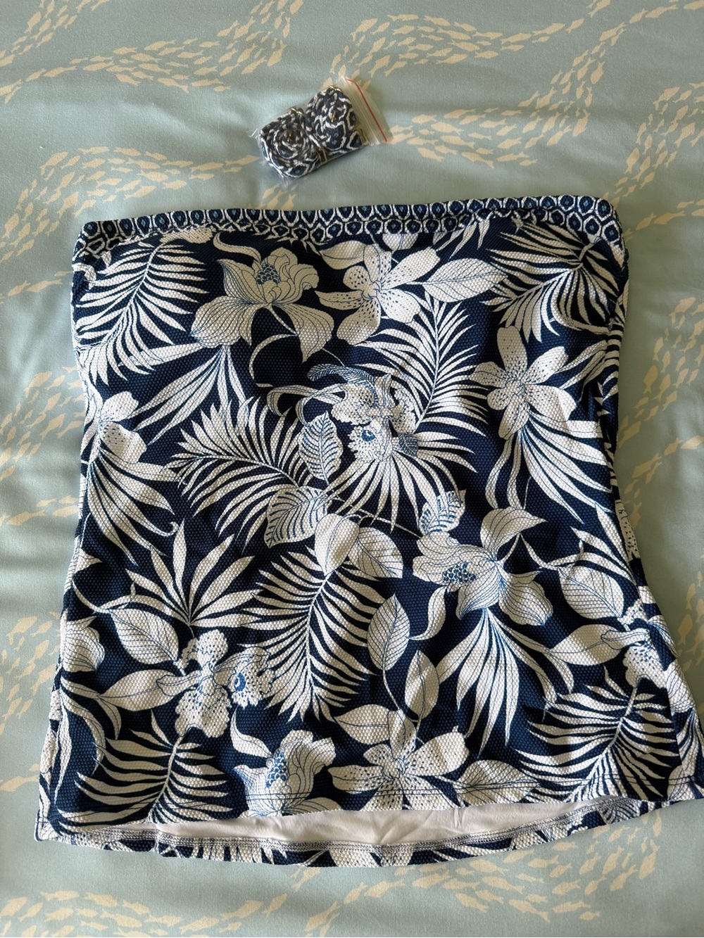 Tommy Bahama Blue & White Patterned Strapless bathing suit top